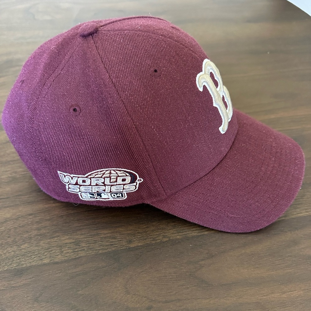 Men’s Boston Red Sox snap back hat